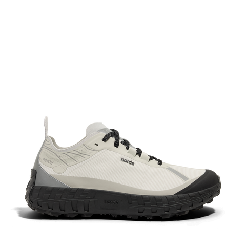 NORDA SHOES 001A