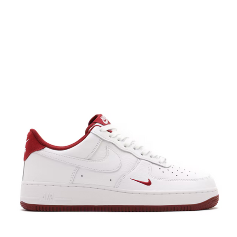 NIKE AIR FORCE 1  07 LV8