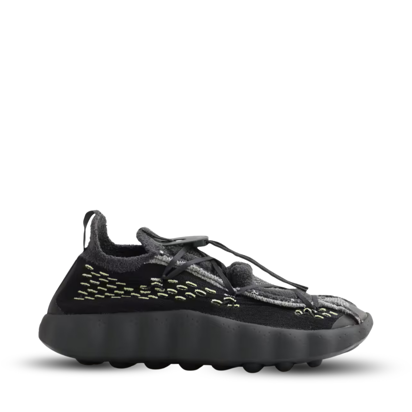 NIKE MIND 002 FK QS