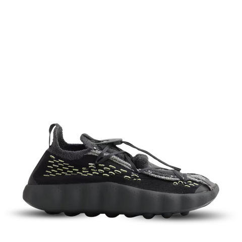 NIKE MIND 002 FK QS