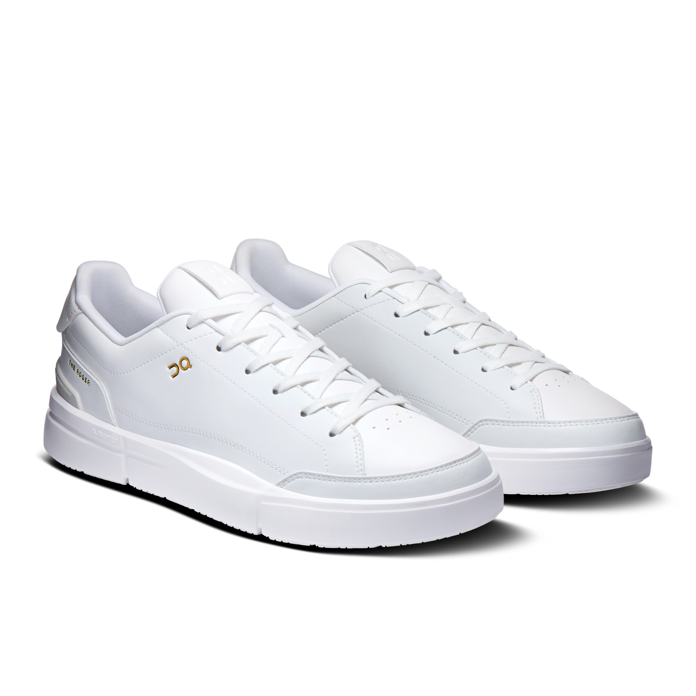 ON THE ROGER CENTRE COURT M