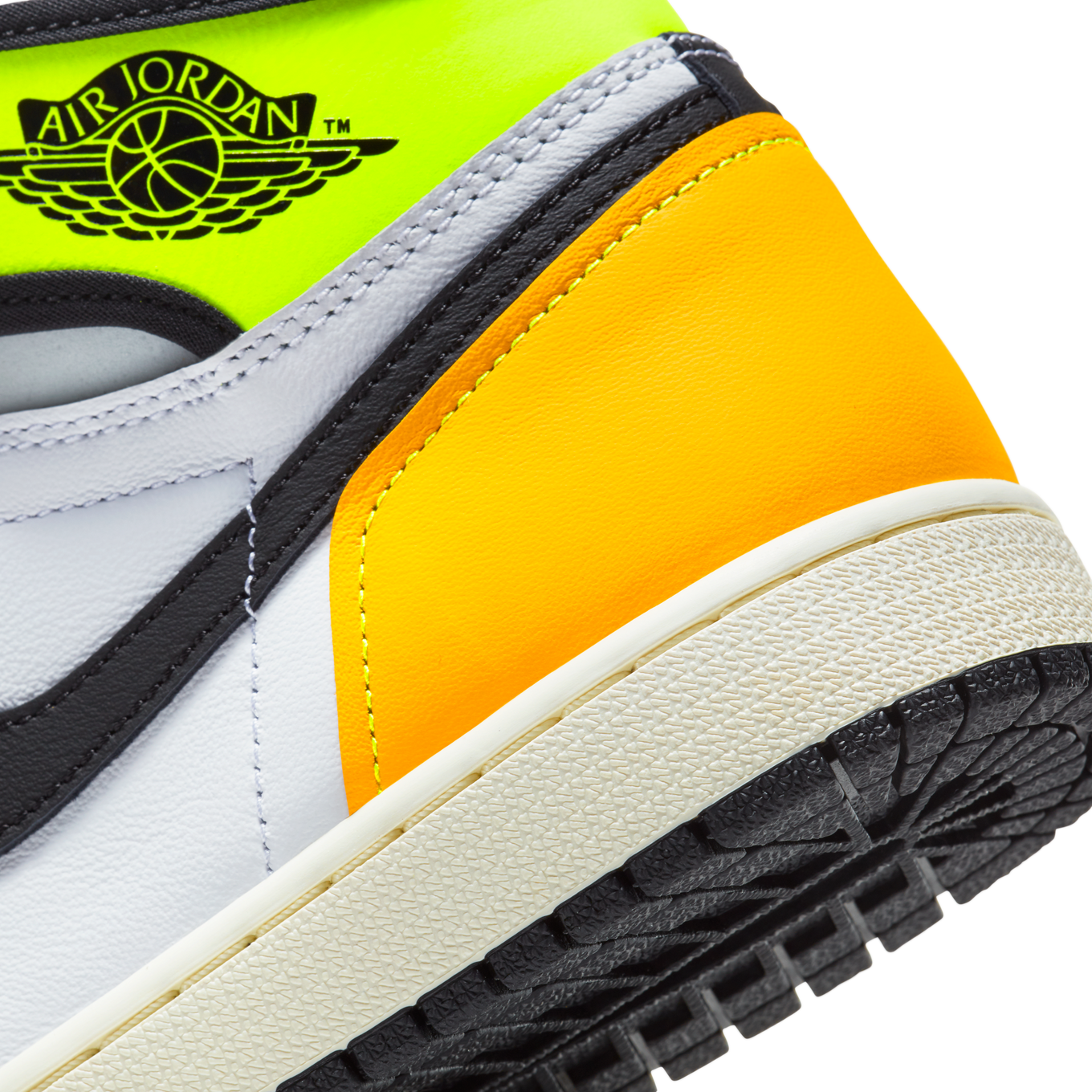 NIKE AIR JORDAN 1 HIGH OG