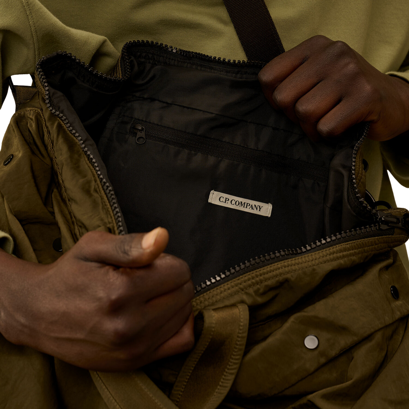 C.P. COMPANY ACCESSORIES BAG