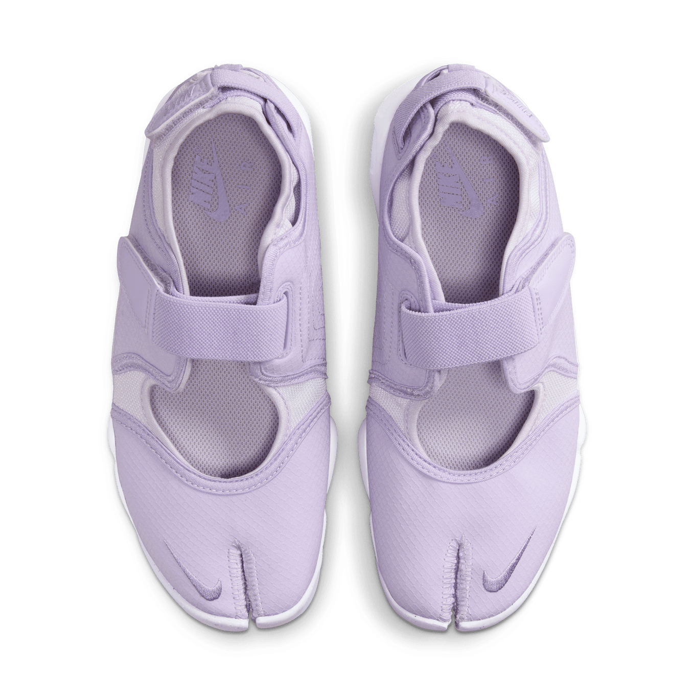 Nike toe trainers clearance