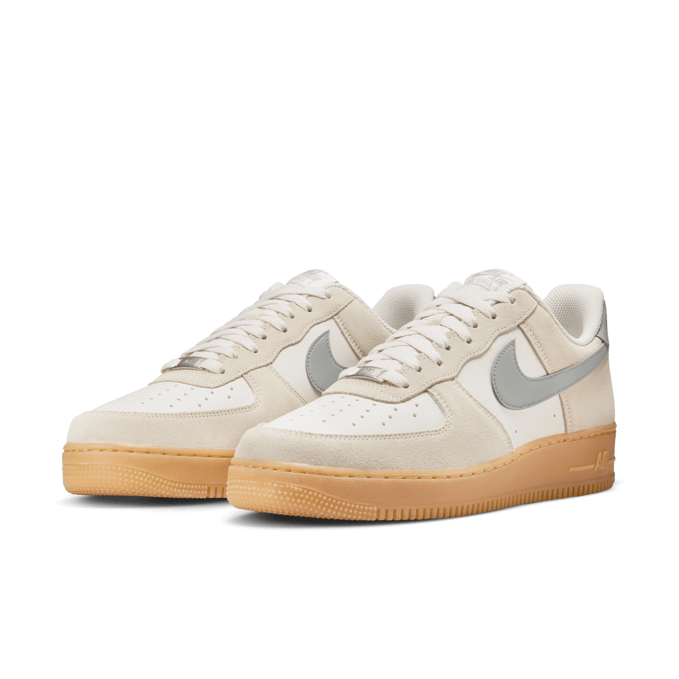 NIKE AIR FORCE 1  07 LV8