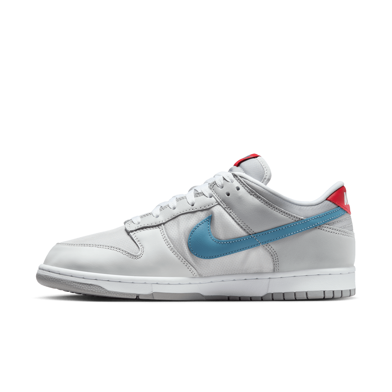 NIKE DUNK LOW QS