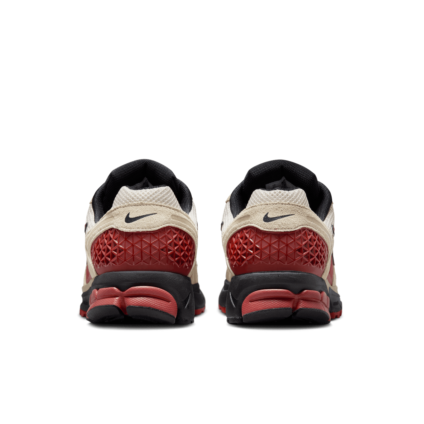 NIKE ZOOM VOMERO 5