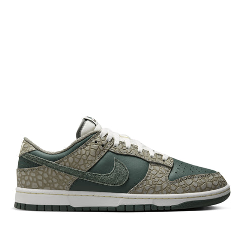 NIKE DUNK LOW RETRO PRM