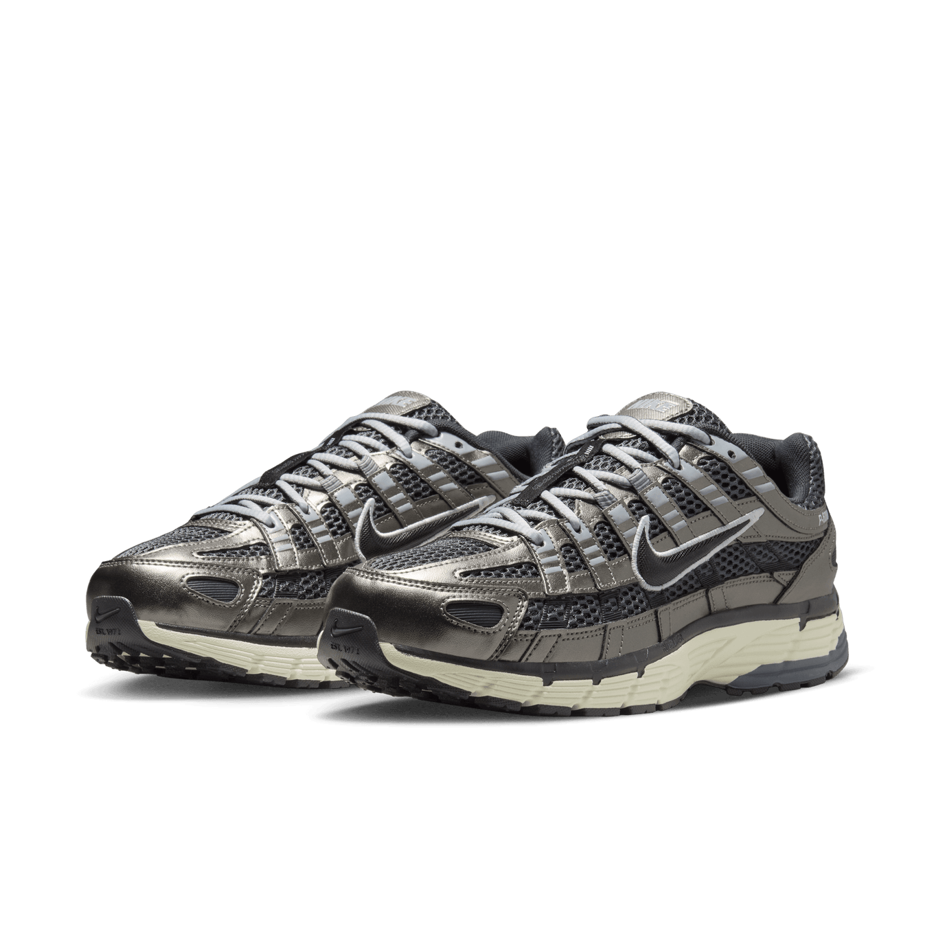 NIKE P-6000 SE