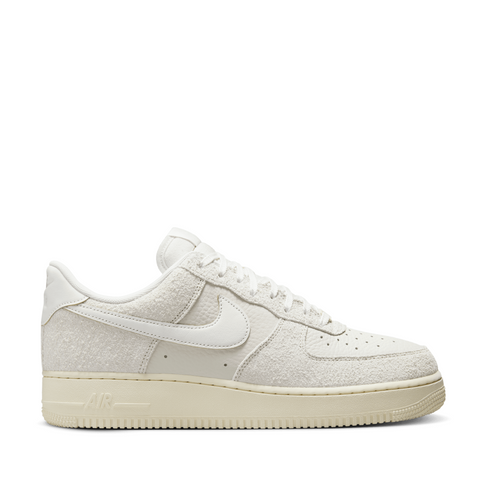 NIKE AIR FORCE 1  07 LX