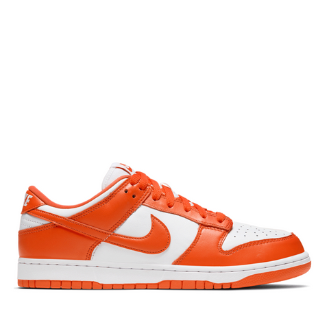 NIKE DUNK LOW SP