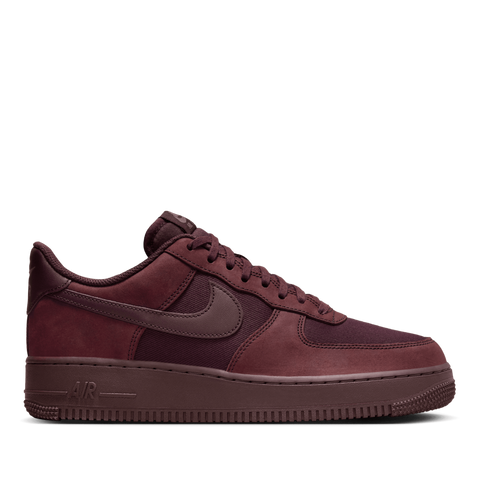 NIKE AIR FORCE 1  07 LX