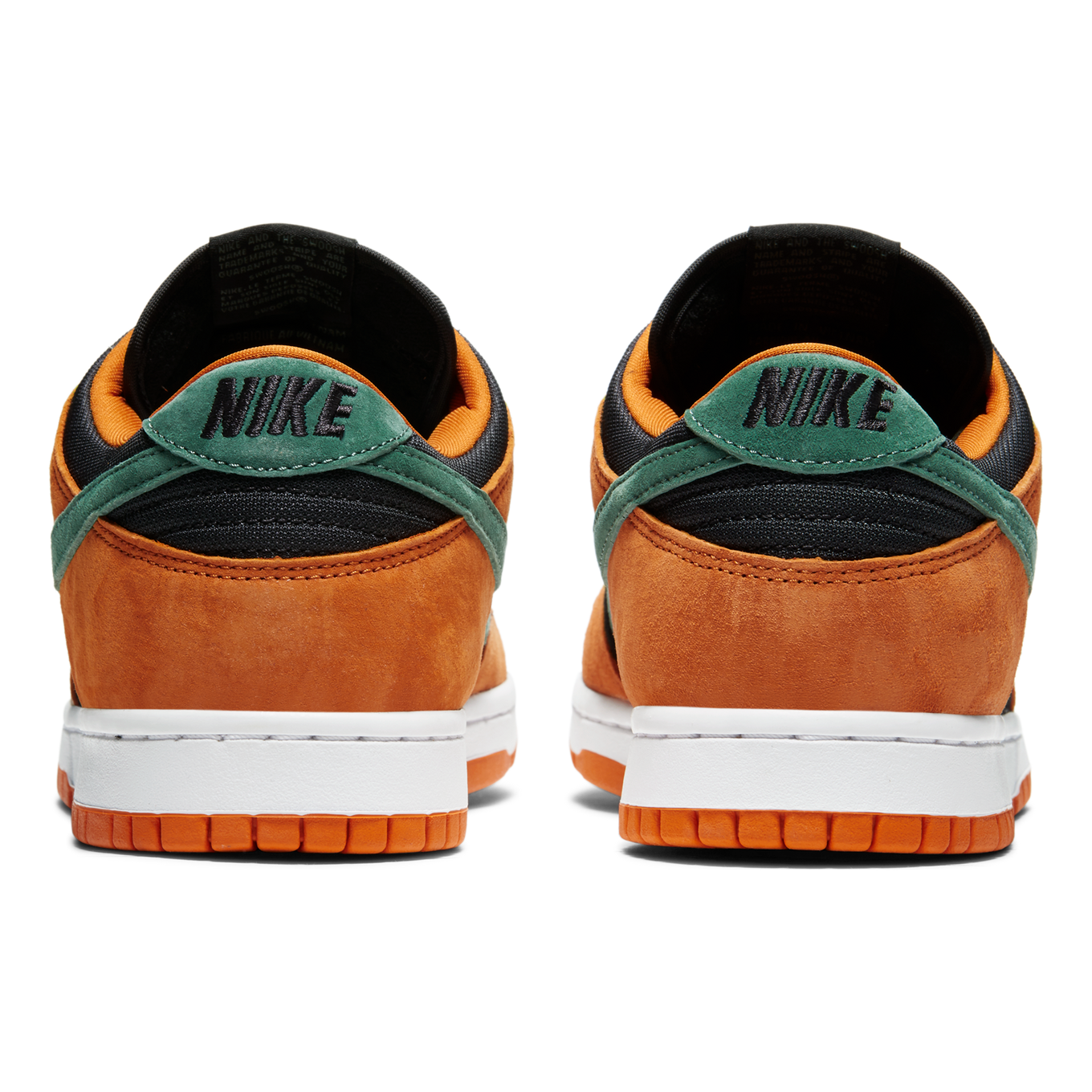NIKE DUNK LOW SP