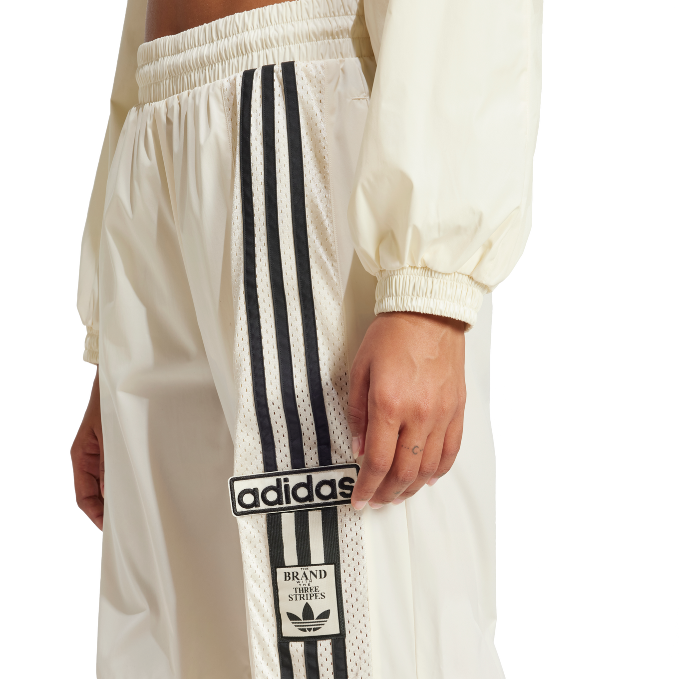 ADIDAS WOVEN TRACKPANT