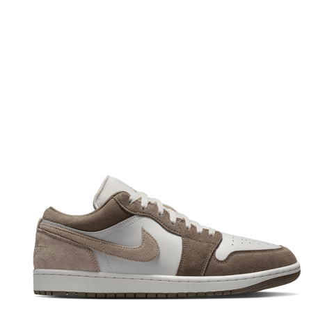 NIKE AIR JORDAN 1 LOW