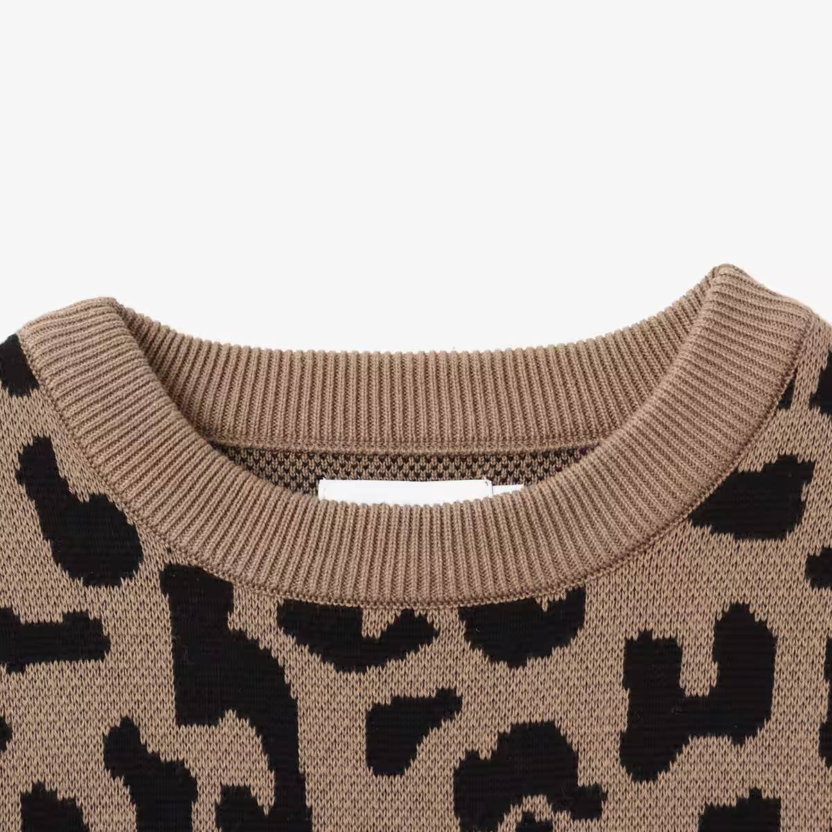 ATMOS SMALL LOGO PATCH KNIT SWEATER